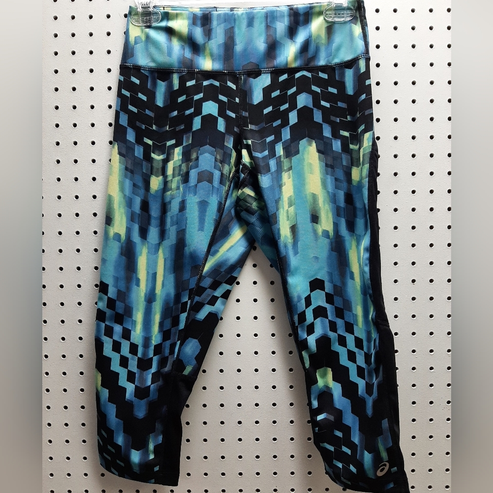 Asics yoga capris ~ Small